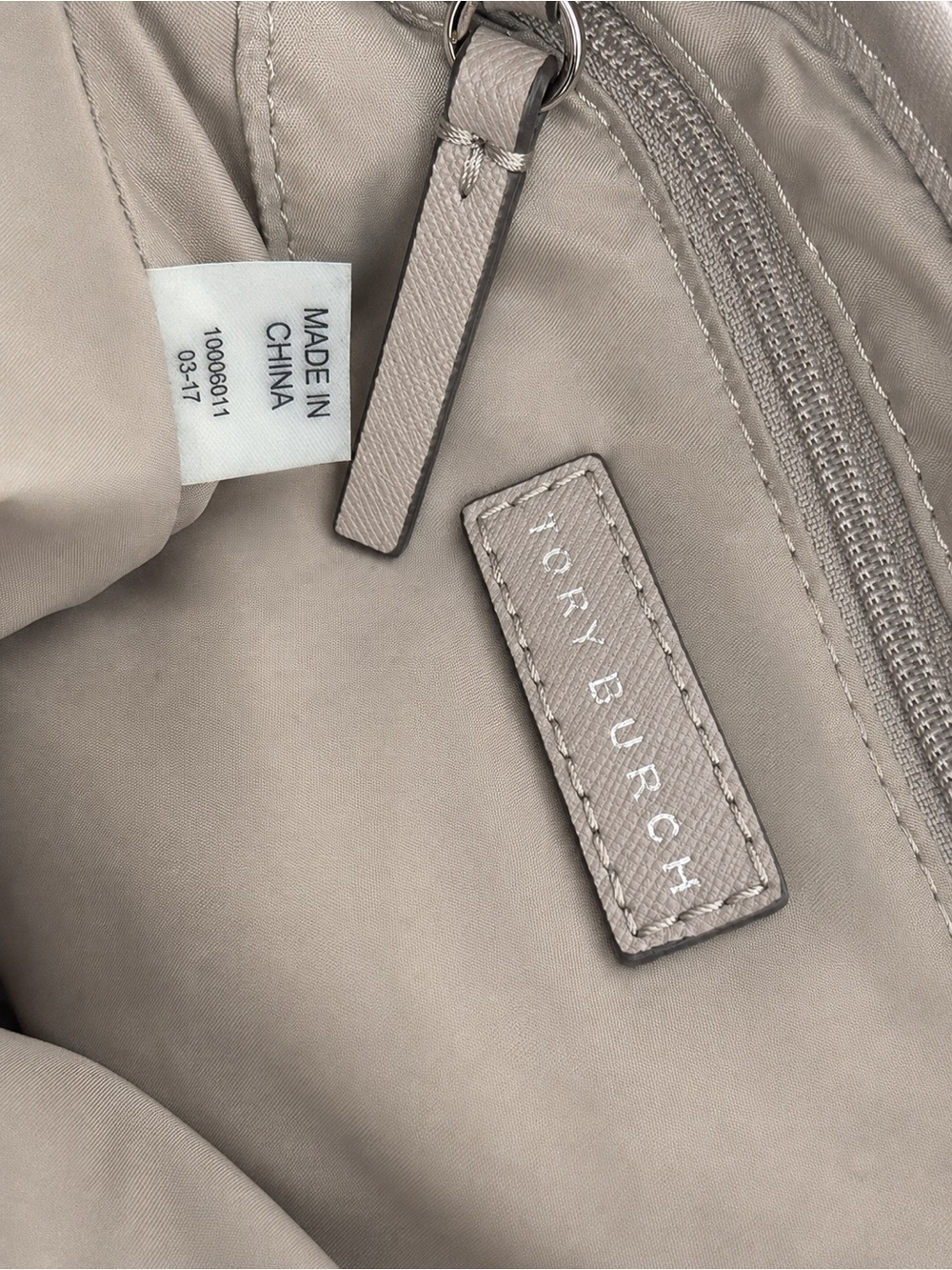 Tory Burch Scout Perry Nylon Crossbody Bag Taupe Adjustable Strap - Picture 10 of 11